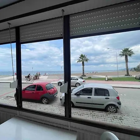 Apartament Sahilde Denize Sifir Dikili