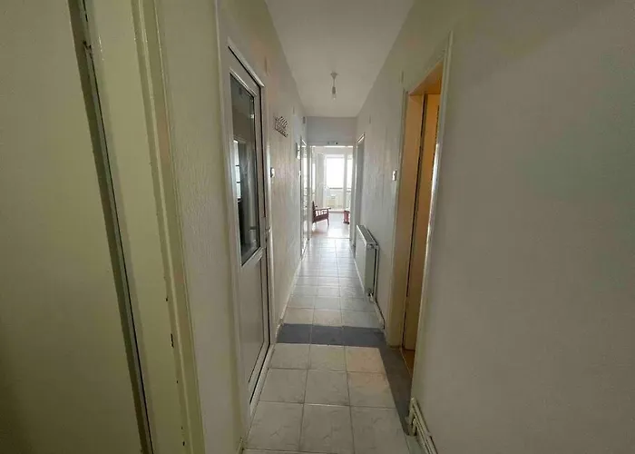 Sahilde Denize Sifir Apartamento *