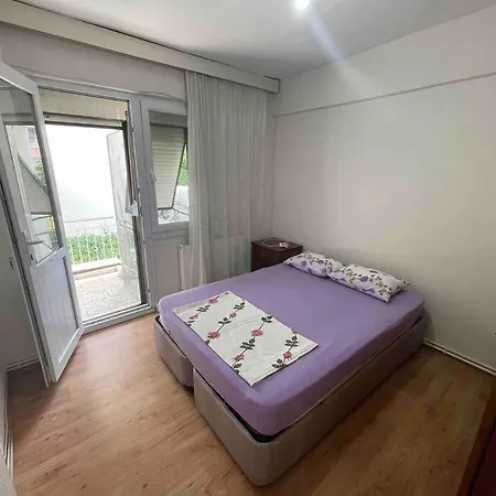 Sahilde Denize Sifir Apartmán Dikili